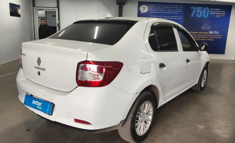 Renault Logan 2015 года за 2 400 000 тг. в Астана фото 3