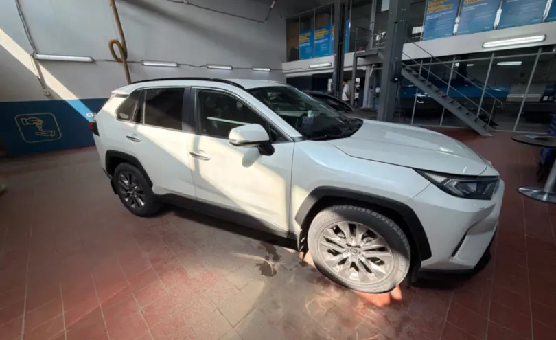 Toyota RAV4 2020 года за 14 200 000 тг. в Астана фото 4
