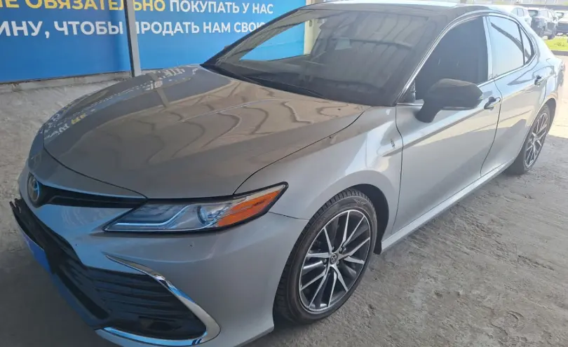 Toyota Camry 2021 года за 14 000 000 тг. в Алматы