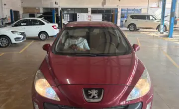 Peugeot 308 2010 года за 2 500 000 тг. в Караганда фото 2