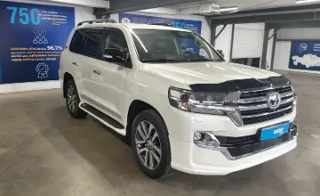 Toyota Land Cruiser 2020 года за 3 700 000 тг. в Астана фото 2