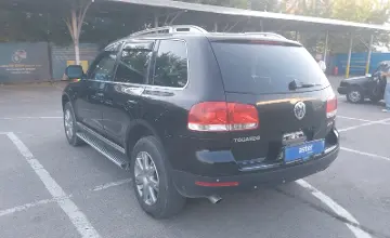 Volkswagen Touareg 2006 года за 6 500 000 тг. в Алматы фото 4