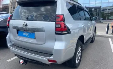 Toyota Land Cruiser Prado 2019 года за 25 000 000 тг. в Астана