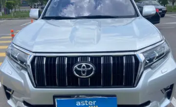 Toyota Land Cruiser Prado 2019 года за 25 000 000 тг. в Астана фото 2