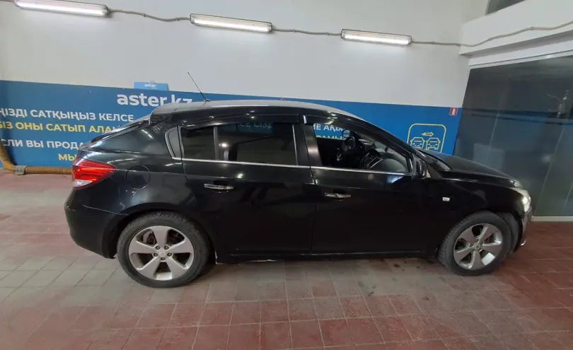 Chevrolet Cruze 2012 года за 3 300 000 тг. в Астана фото 4