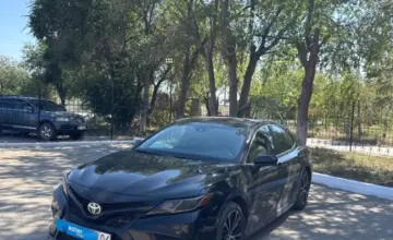Toyota Camry 2018 года за 9 800 000 тг. в Актобе фото 1