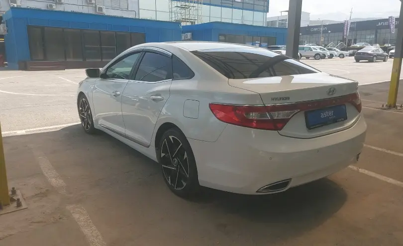 Hyundai Azera 2013 года за 7 500 000 тг. в Алматы фото 4