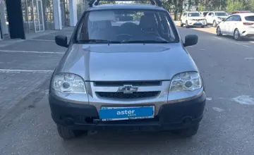 Chevrolet Niva 2015 года за 3 000 000 тг. в Актобе фото 2