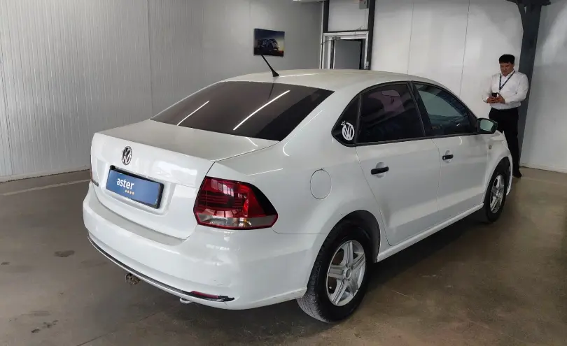 Volkswagen Polo 2015 года за 3 500 000 тг. в Астана фото 3