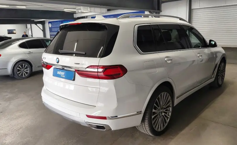 BMW X7 2019 года за 30 000 000 тг. в Астана фото 3