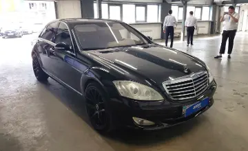 Mercedes-Benz S-Класс 2007 года за 6 000 000 тг. в Астана фото 2