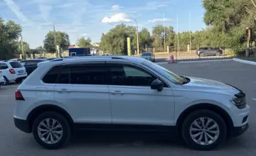 Volkswagen Tiguan 2017 года за 11 000 000 тг. в Актобе фото 4