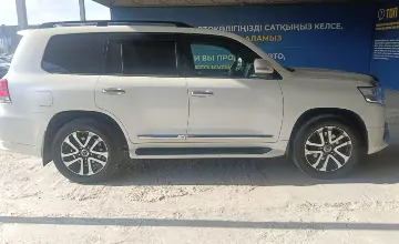 Toyota Land Cruiser 2020 года за 35 000 000 тг. в Алматы фото 4