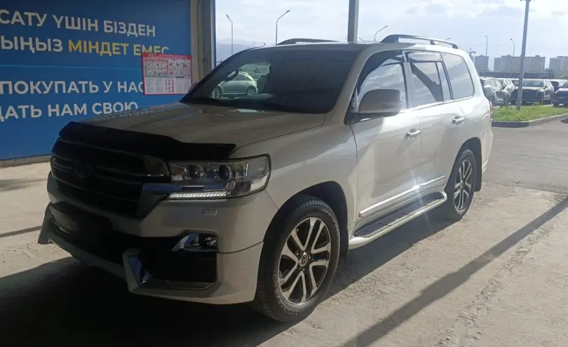 Toyota Land Cruiser 2020 года за 35 000 000 тг. в Алматы