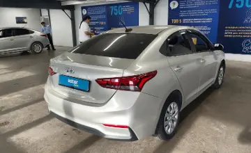 Hyundai Solaris 2018 года за 6 000 000 тг. в Астана фото 3