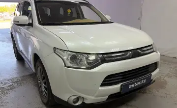 Mitsubishi Outlander 2012 года за 6 500 000 тг. в Павлодар фото 3