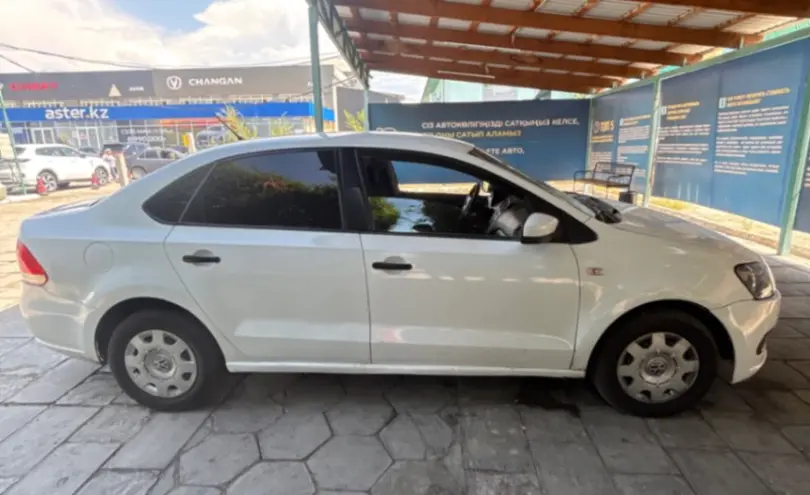 Volkswagen Polo 2015 года за 3 000 000 тг. в Талдыкорган фото 4
