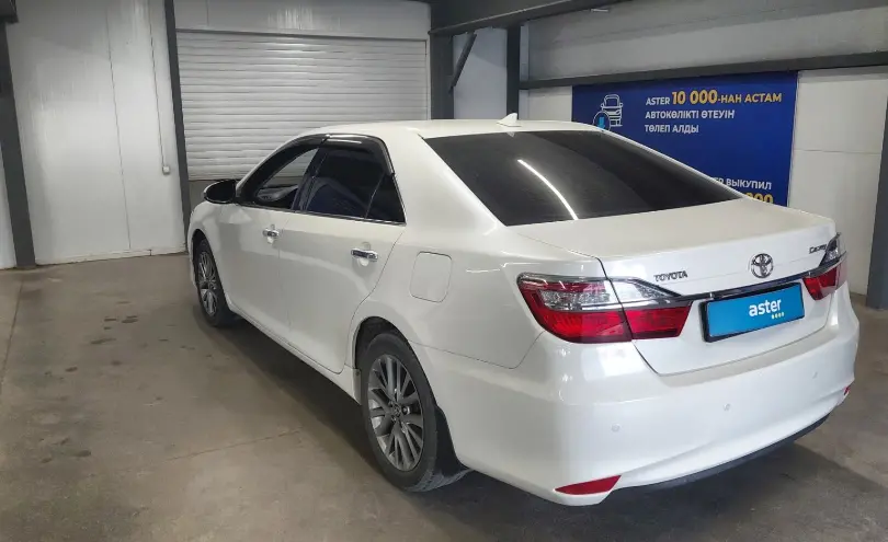 Toyota Camry 2016 года за 9 500 000 тг. в Астана фото 4