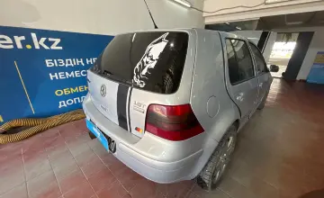 Volkswagen Golf 2002 года за 1 000 000 тг. в Астана