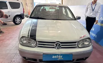 Volkswagen Golf 2002 года за 1 000 000 тг. в Астана фото 2