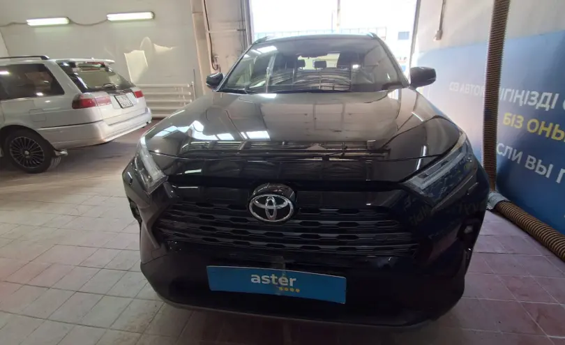 Toyota RAV4 2024 года за 19 500 000 тг. в Астана фото 2