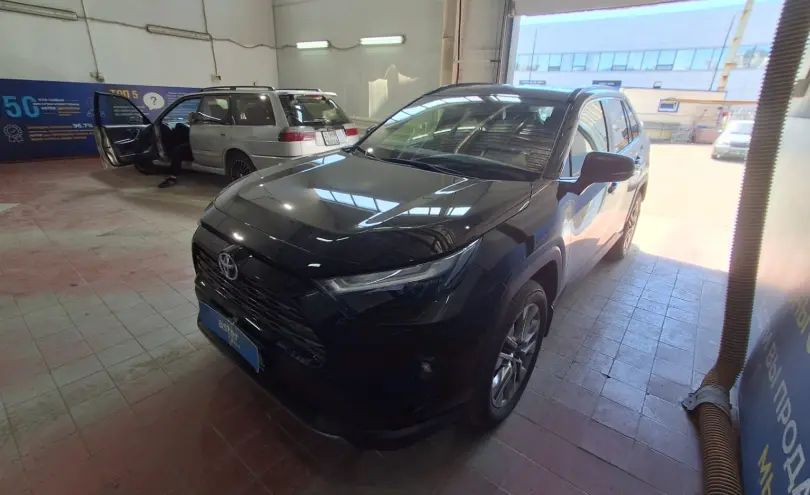 Toyota RAV4 2024 года за 19 500 000 тг. в Астана