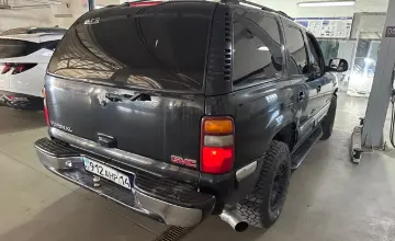 GMC Yukon 2003 года за 4 200 000 тг. в Павлодар