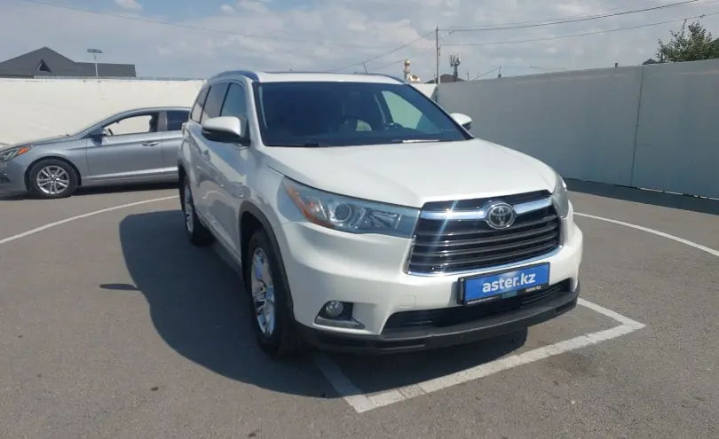 Toyota Highlander 2015 года за 16 500 000 тг. в Шымкент фото 2
