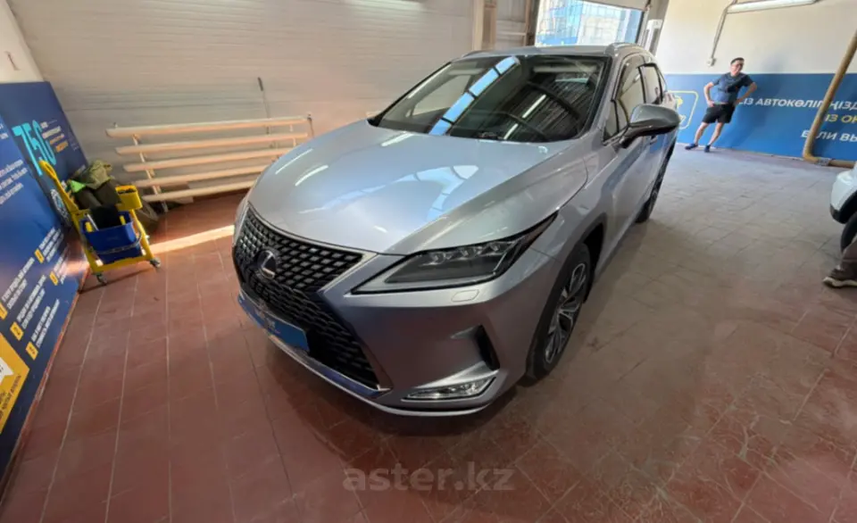 Lexus RX 2022 года за 28 000 000 тг. в Астана