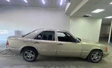 Mercedes-Benz W124 1992 года за 1 500 000 тг. в Павлодар фото 4