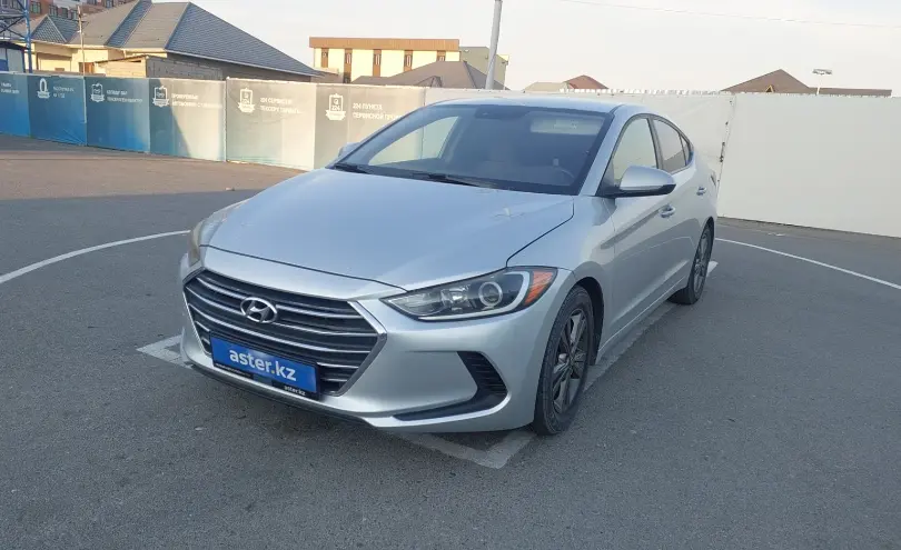 Hyundai Elantra 2018 года за 6 000 000 тг. в Шымкент