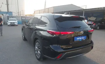 Toyota Highlander 2021 года за 25 000 000 тг. в Шымкент фото 4