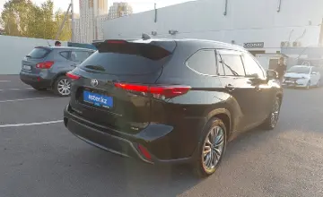 Toyota Highlander 2021 года за 25 000 000 тг. в Шымкент фото 3