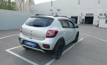 Renault Sandero 2017 года за 3 000 000 тг. в Шымкент фото 3