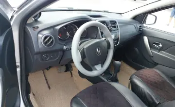 Renault Sandero 2017 года за 3 000 000 тг. в Шымкент фото 5