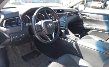 Toyota Camry 2019 года за 14 200 000 тг. в Шымкент фото 5