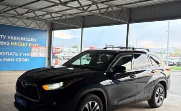 Toyota Highlander 2022 года за 19 700 000 тг. в Алматы фото 1