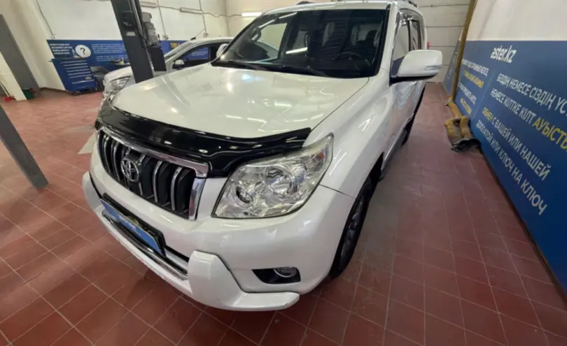 Toyota Land Cruiser Prado 2010 года за 14 000 000 тг. в Астана