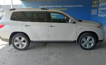 Toyota Highlander 2012 года за 13 000 000 тг. в Алматы фото 4