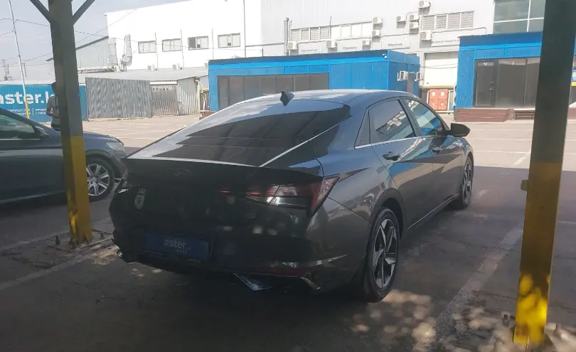 Hyundai Elantra 2021 года за 8 500 000 тг. в Алматы фото 3