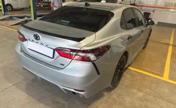 Toyota Camry 2021 года за 10 500 000 тг. в Караганда