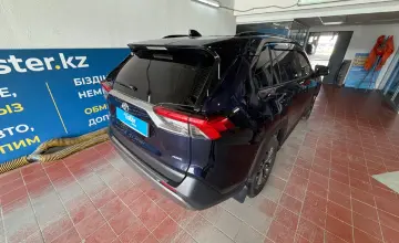 Toyota RAV4 2022 года за 17 000 000 тг. в Астана