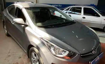 Hyundai Elantra 2014 года за 5 500 000 тг. в Астана фото 3