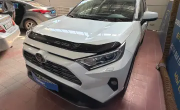 Toyota RAV4 2021 года за 16 500 000 тг. в Астана фото 1