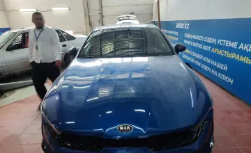 Kia K5 2020 года за 9 500 000 тг. в Астана фото 2