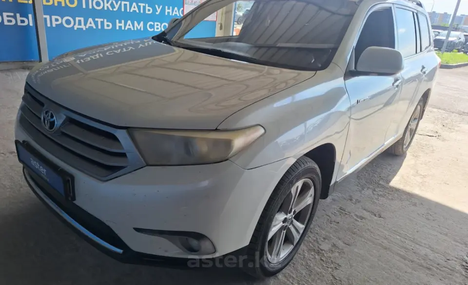 Toyota Highlander 2012 года за 11 000 000 тг. в Алматы