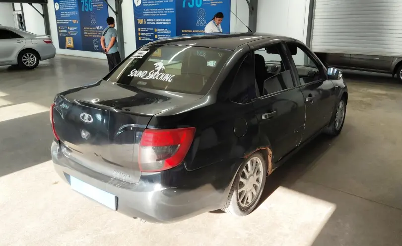 LADA (ВАЗ) Granta 2014 года за 3 000 000 тг. в Астана фото 3