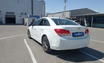 Chevrolet Cruze 2014 года за 2 500 000 тг. в Шымкент фото 4