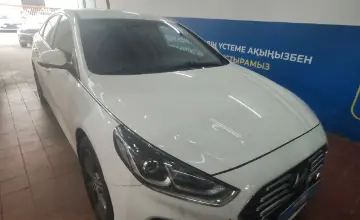 Hyundai Sonata 2019 года за 8 000 000 тг. в Астана фото 3