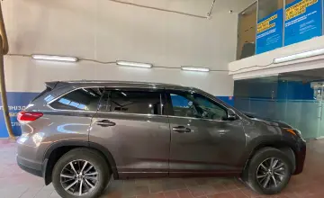 Toyota Highlander 2017 года за 15 000 000 тг. в Астана фото 4